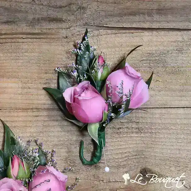 Spray Rose Boutonniere (Deluxe, Lavender, Caspia)