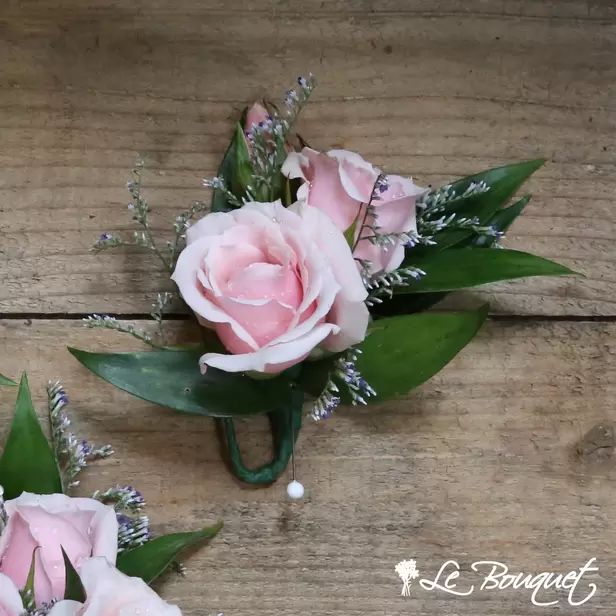 Spray Rose Boutonniere (Deluxe, Pink, Caspia)