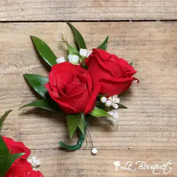 Spray Rose Boutonniere (Deluxe, Red, Waxflower)