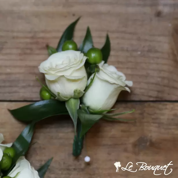 Spray Rose Boutonniere (Deluxe, White, Hypericum)