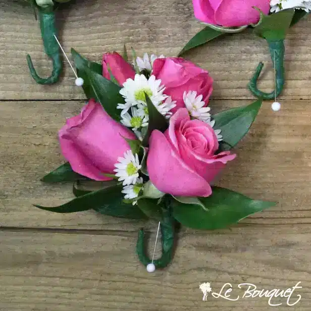 Spray Rose Boutonniere (Premium, Fuchsia, Asters)