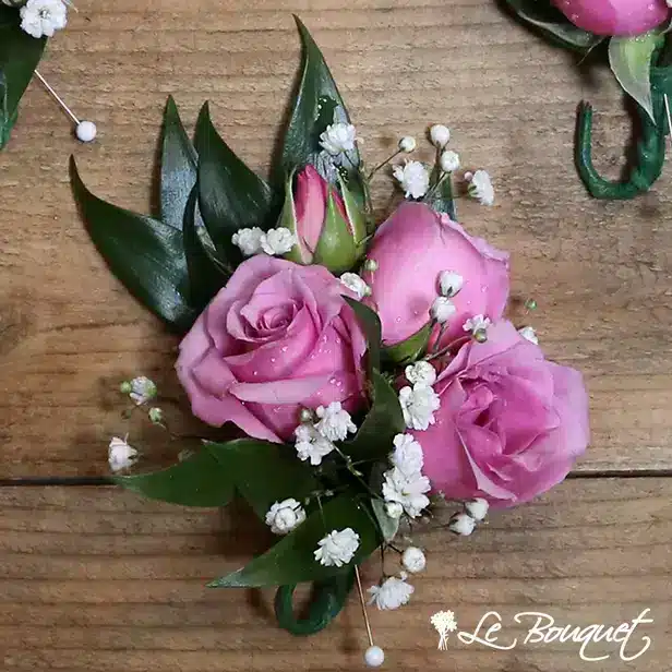 Spray Rose Boutonniere (Premium, Lavender, Gypsophila)