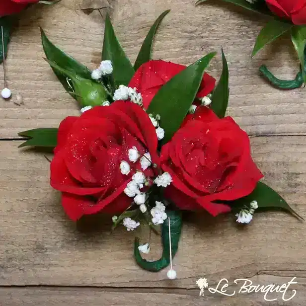 Spray Rose Boutonniere (Premium, Red, Gypsophila)