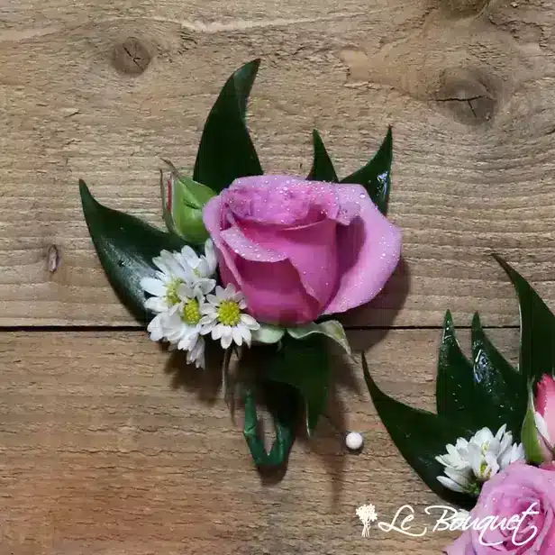 Spray Rose Boutonniere (Standard, Lavender, Asters)