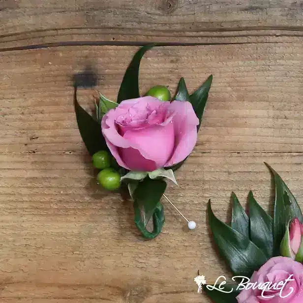 Spray Rose Boutonniere (Standard, Lavender, Hypericum)