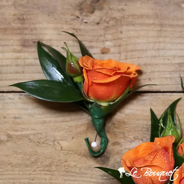 Spray Rose Boutonniere (Standard, Orange, GREEN)
