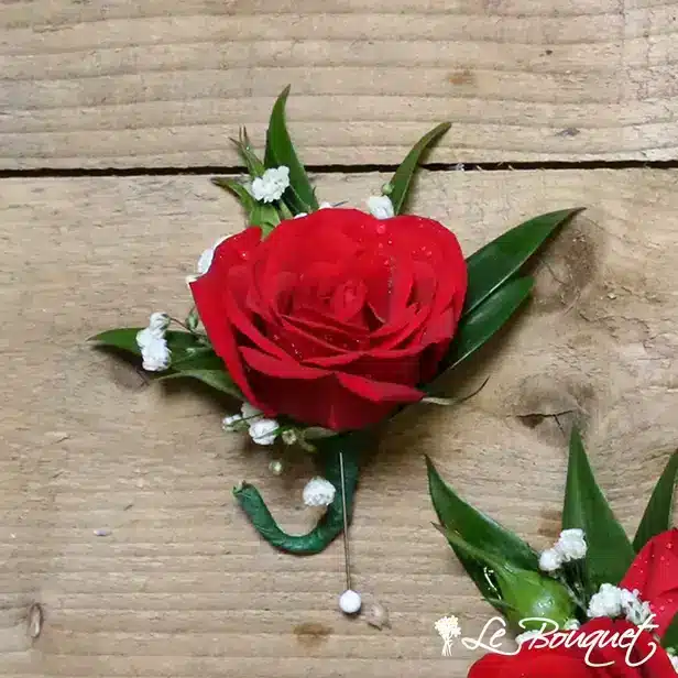 Spray Rose Boutonniere (Standard, Red, Gypsophila)