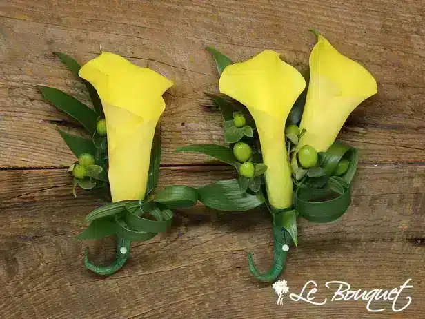 Calla Lily Boutonniere (Yellow, Deluxe, Hypericum)