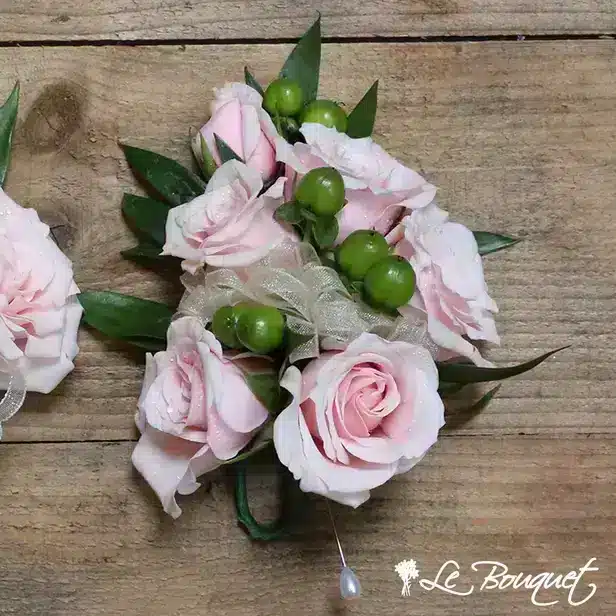 Spray Rose Corsage Collection (Deluxe, Pink, Hypericum)