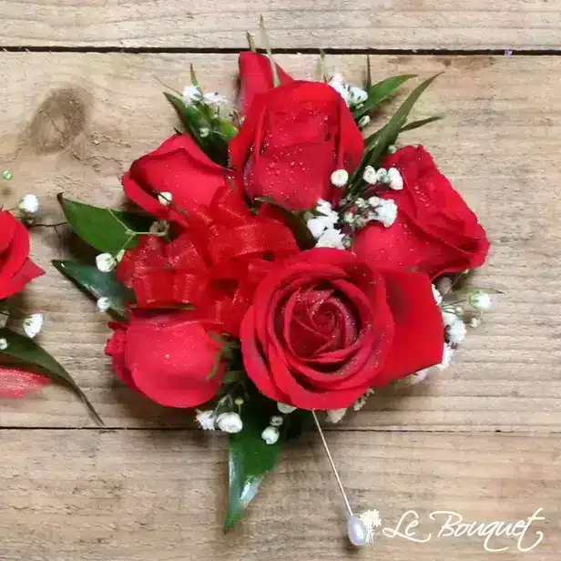 Spray Rose Corsage Collection (Deluxe, Red, Gypsophila)