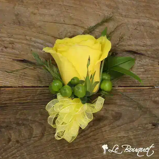 Rose Corsage (Deluxe, Yellow, Hypericum)
