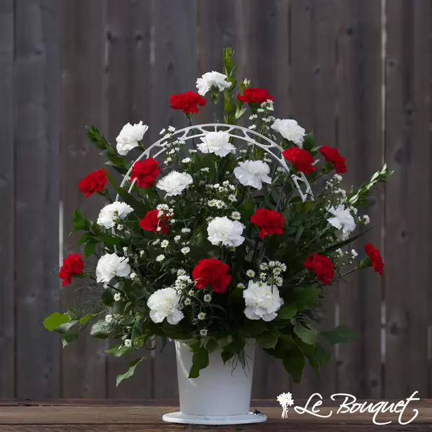 Hope and Honor Basket (Deluxe, Red And White)
