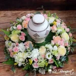 Entouré d'amour pour urnes