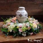 Entouré d'amour pour urnes