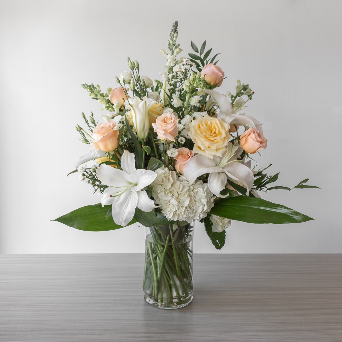 Delilah floral arrangement Le Bouquet