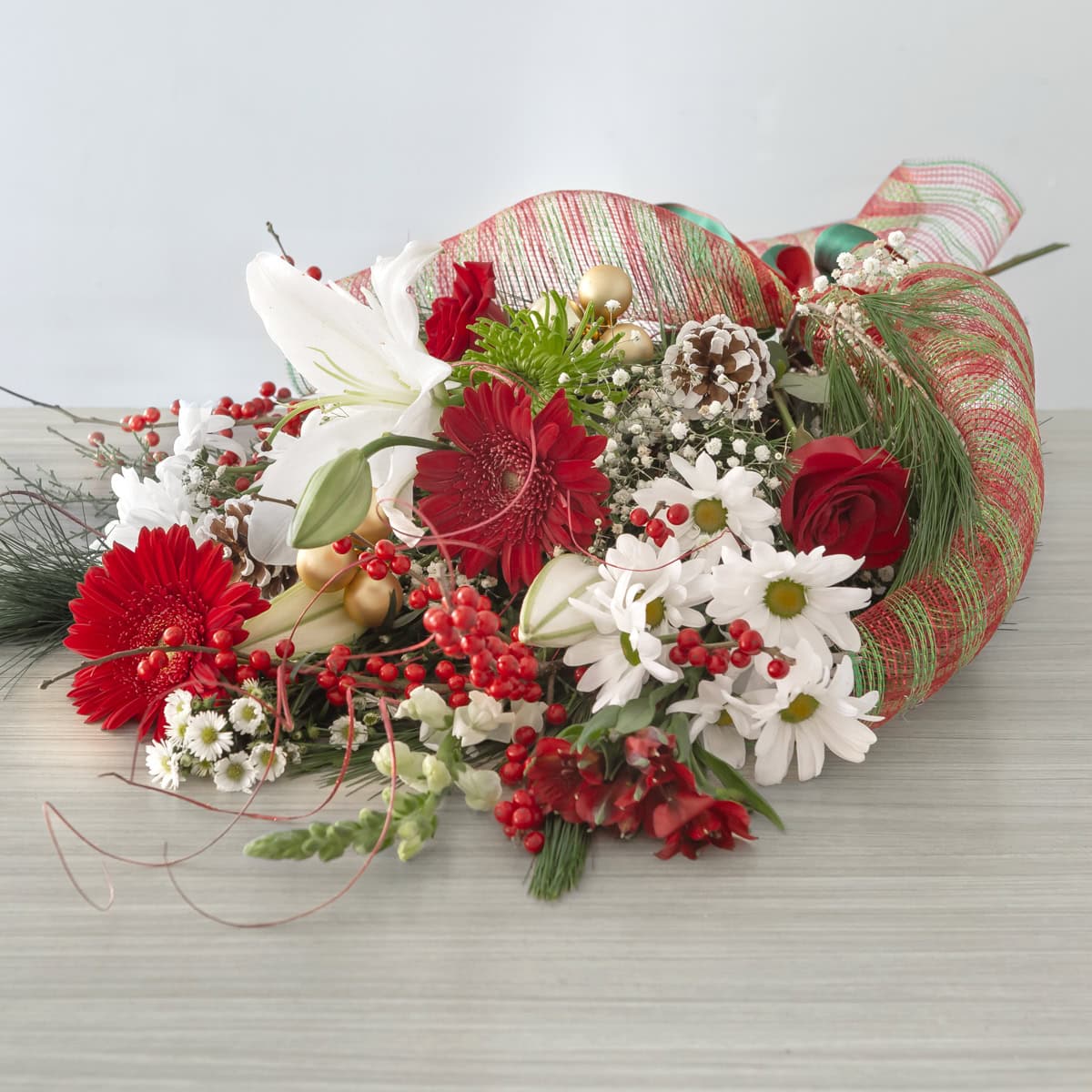 Holiday Mixed Bouquet