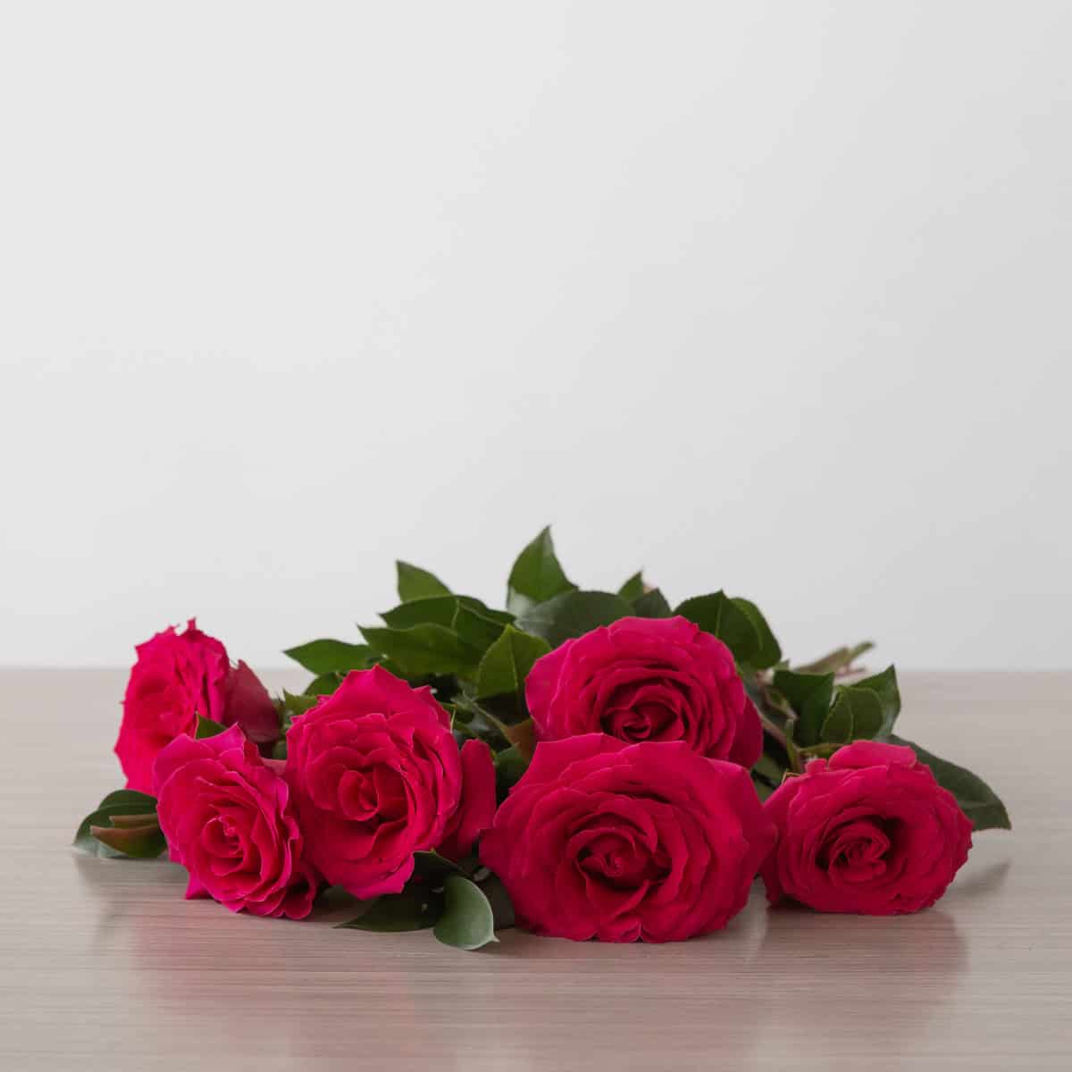 Full Monty Roses (6 roses, Arranged cut bouquet, With greenery)