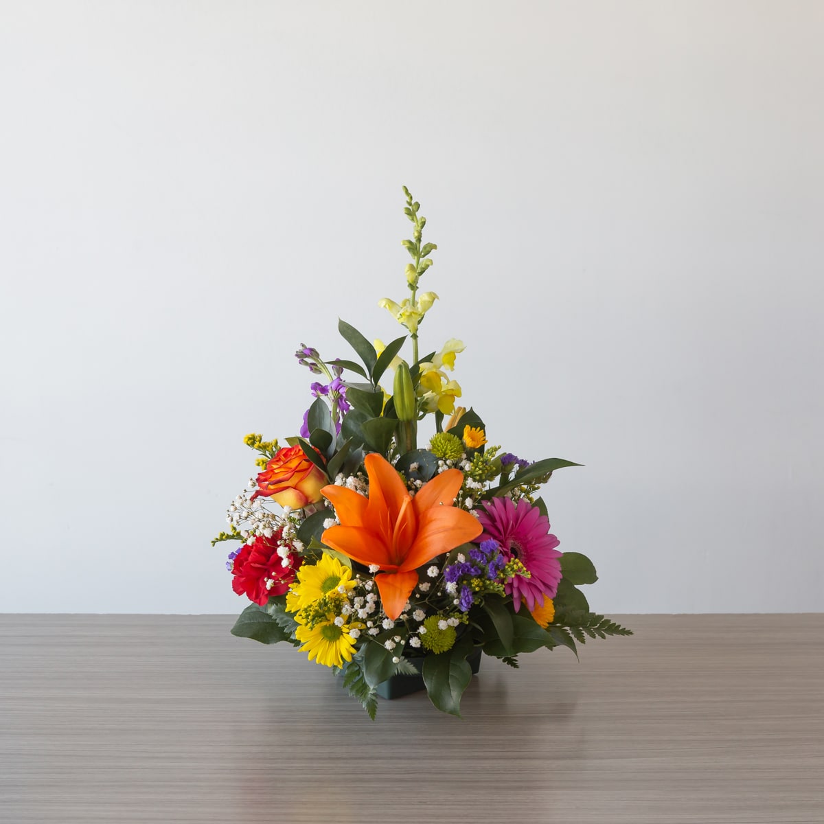 Burst of color arrangement lebouquet mtl