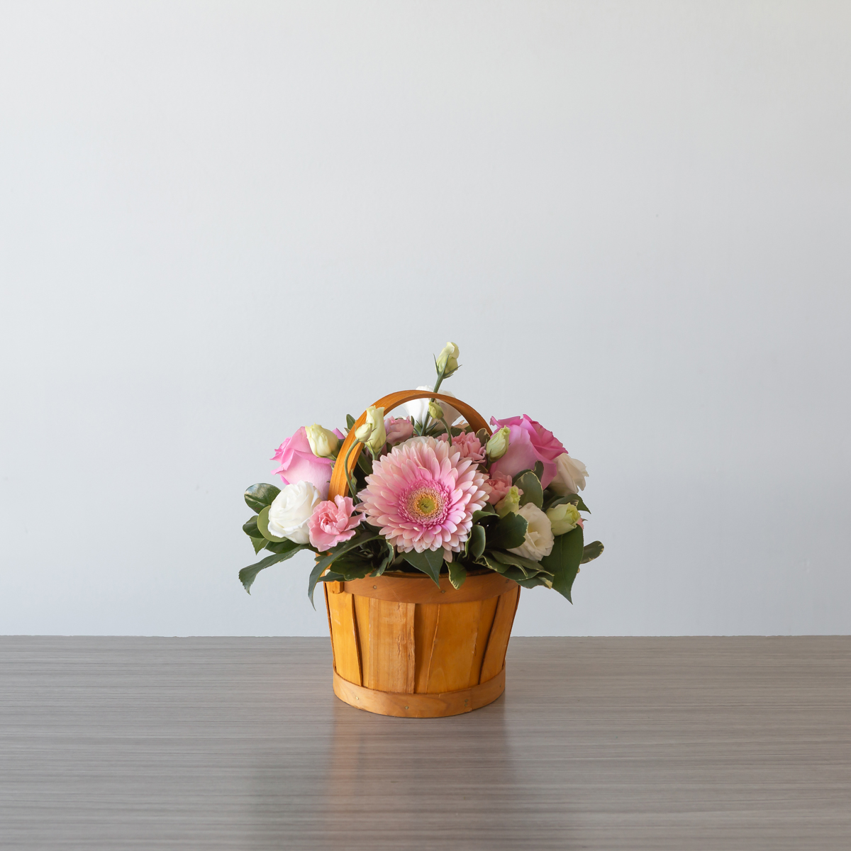 Enduring Peace Basket Standard lebouquet mtl