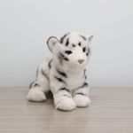 Silky le Tigre Blanc Majestueux